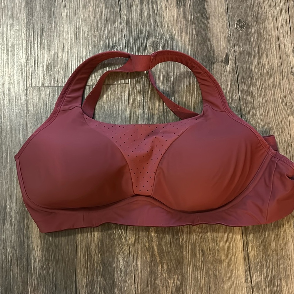 Lululemon sports bra, size 34D, mulled wine